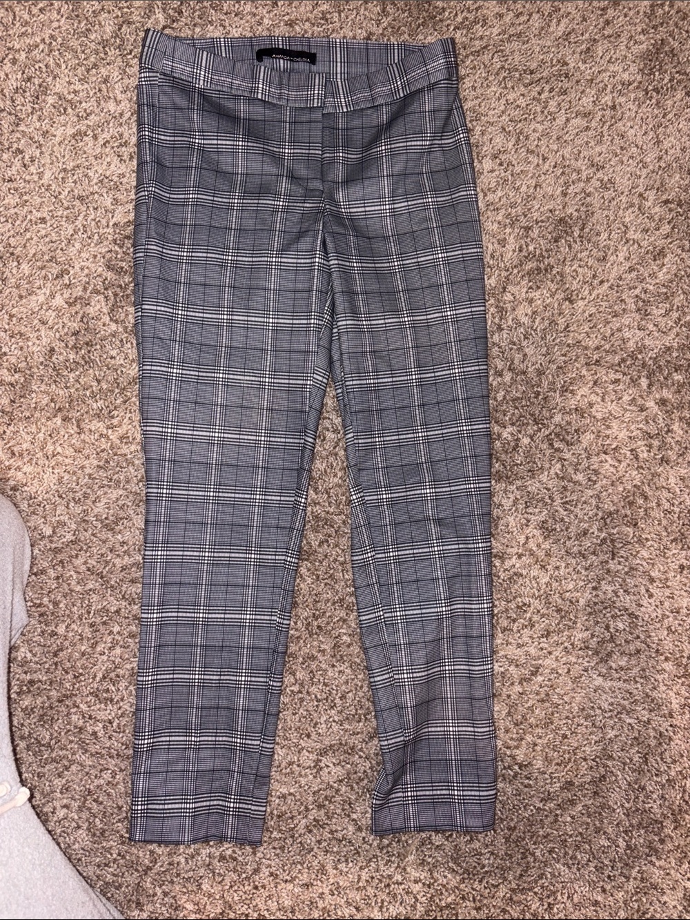 Amanda & Chelsea Gray Plaid Dress Pants Size 4